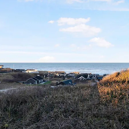 With A Unique Sea View, Close Too Waterpark, Holiday home Hjorring