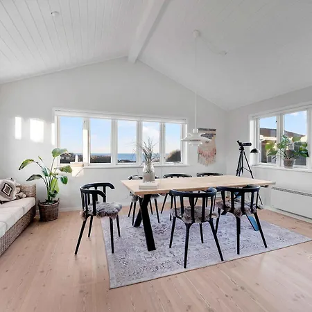 Hébergement de vacances Sea View And Charging Station For Electric Car