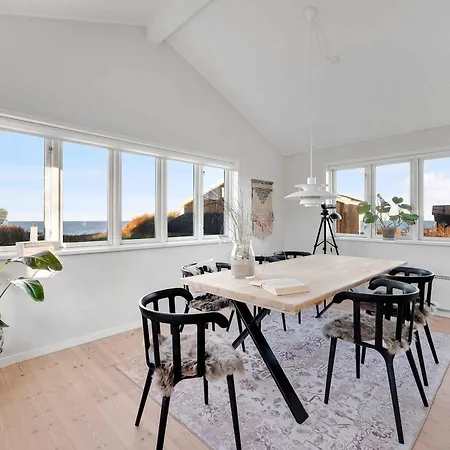 With A Unique Sea View, Close Too Waterpark, Holiday home *
